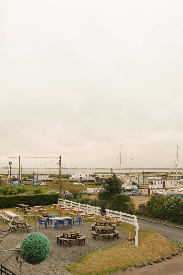 The Victory At Mersea West Mersea Buitenkant foto